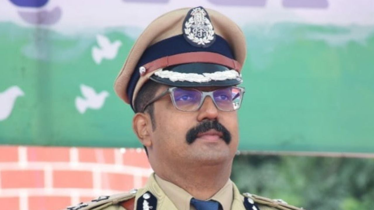  Sundarraj 