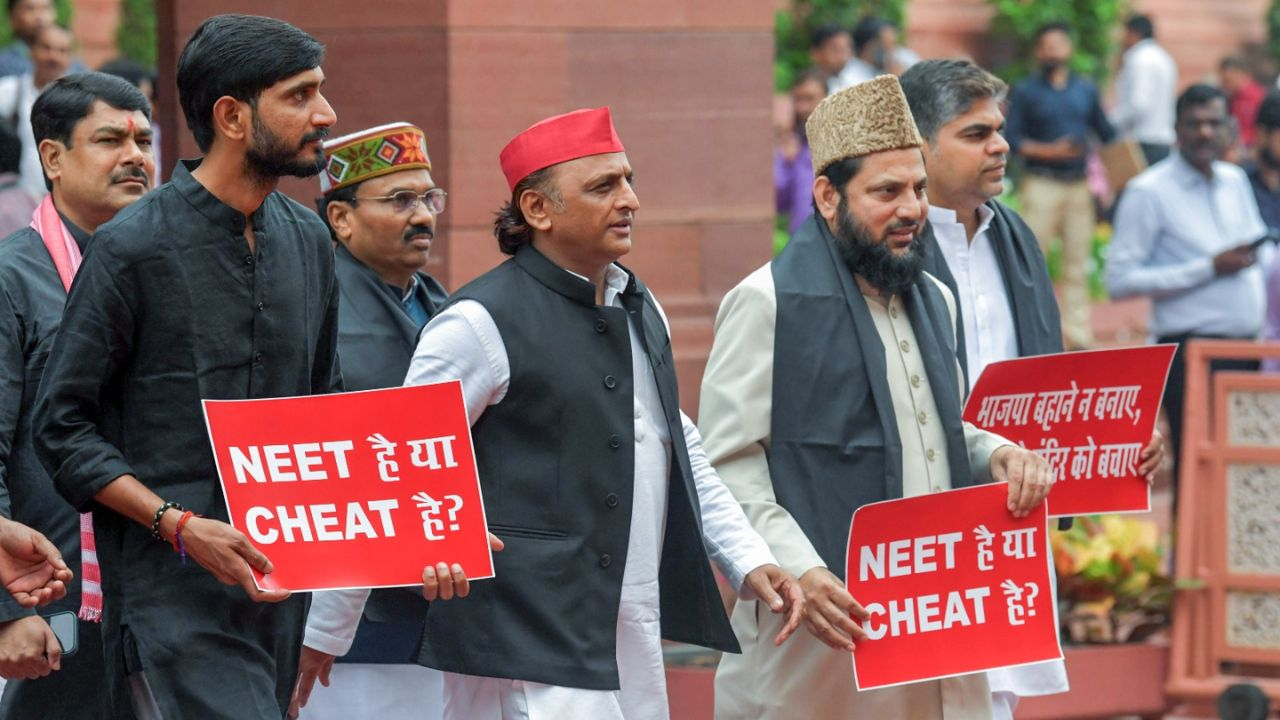 Akhilesh Yadav slams bjp