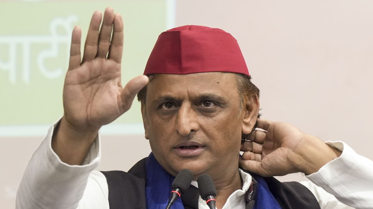 akhilesh yadav