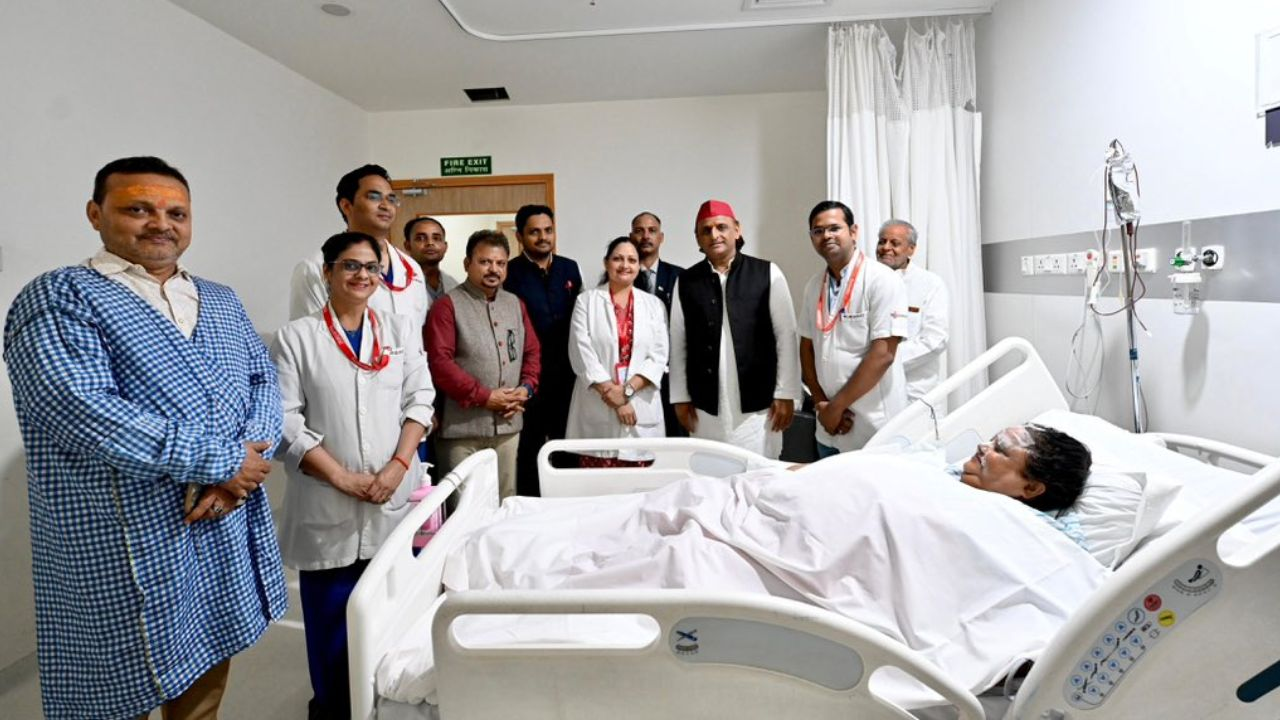 akhilesh yadav anupama jaiswal