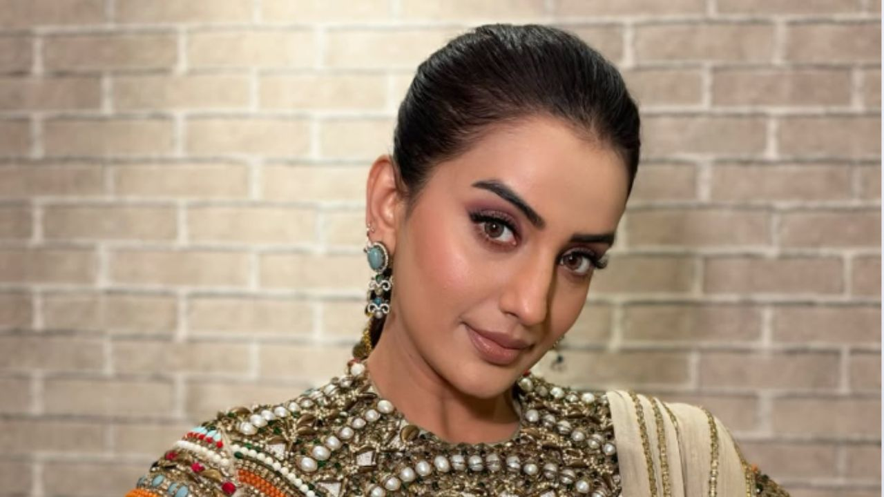 Akshara Singh