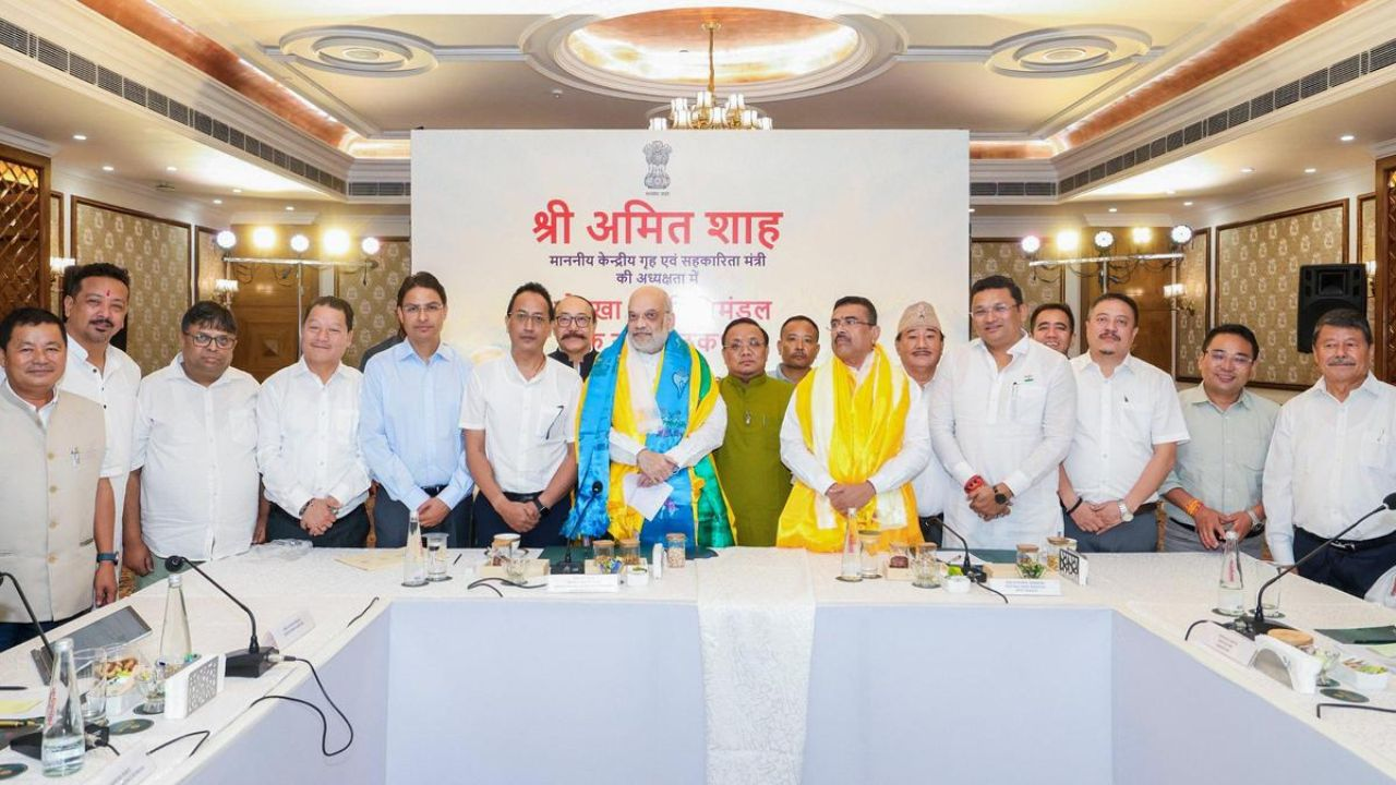 amit shah in meeting