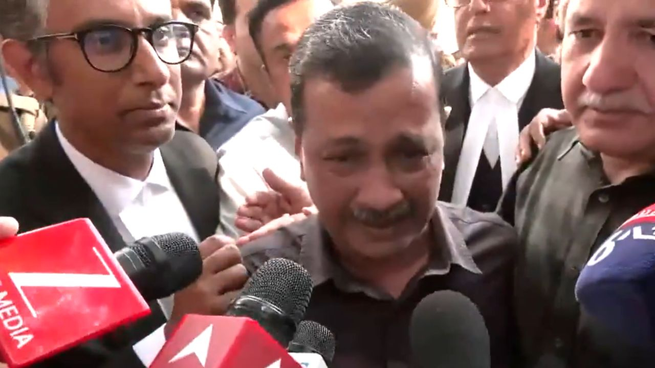 arvind kejriwal cry