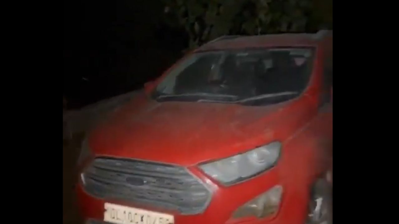 car found by police । Photo Credit: Screengrab