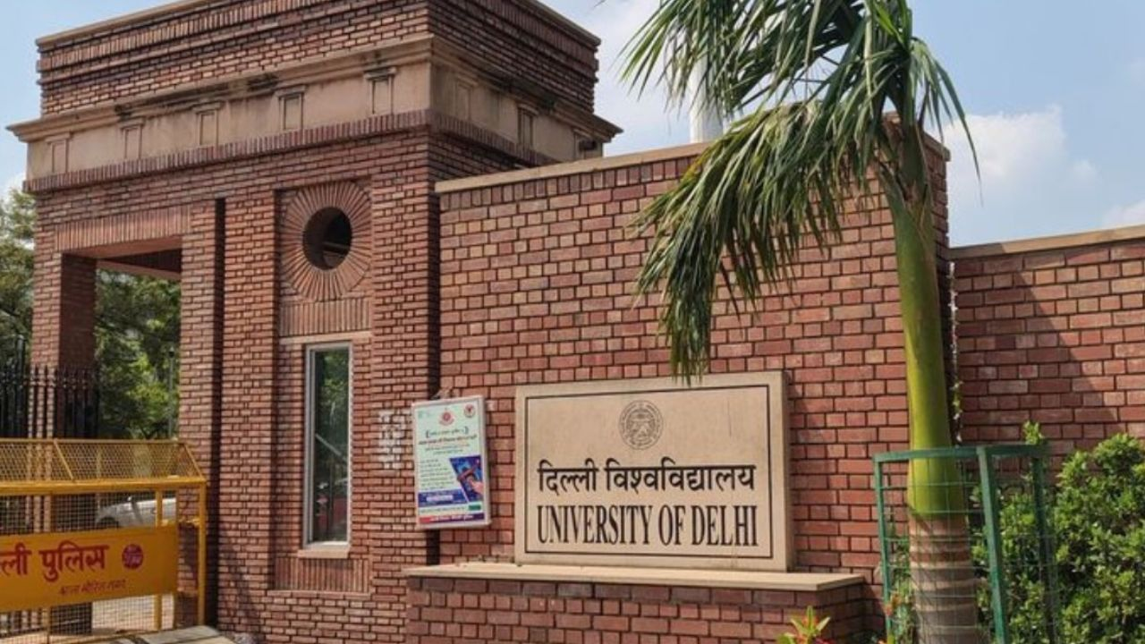 Delhi University 