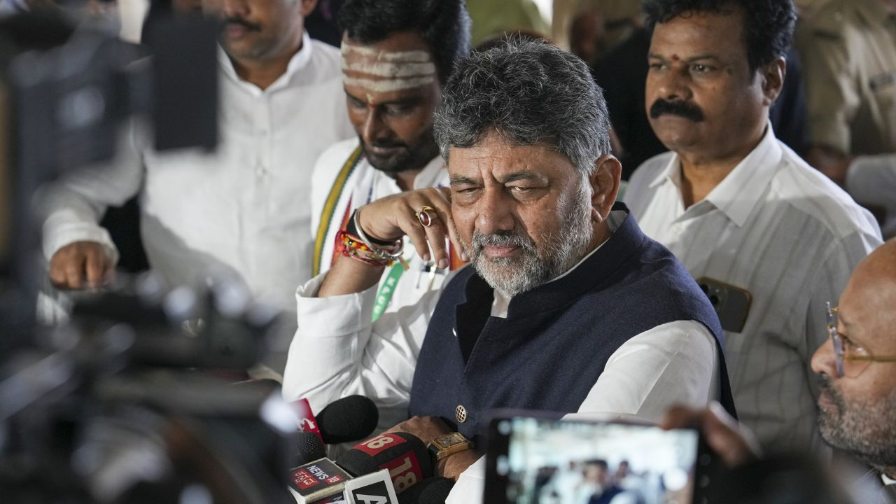 karnataka cm dk shivkumar