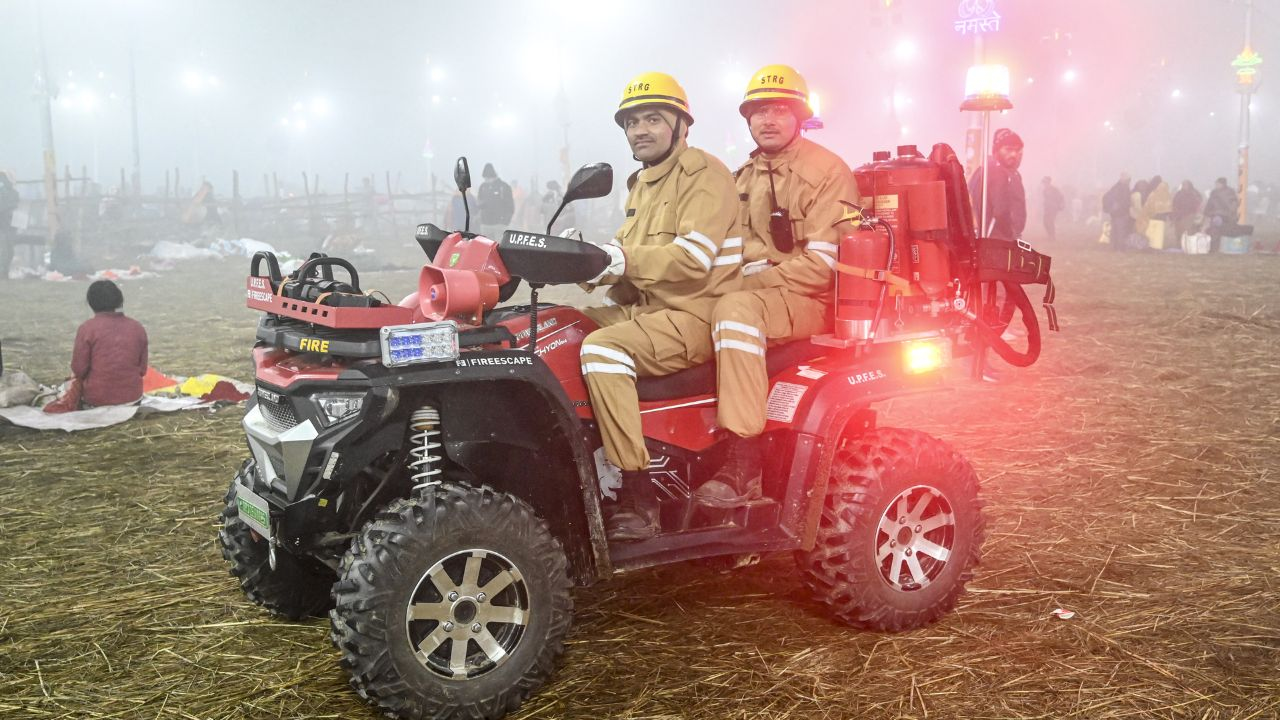 fire fighters in kumbh mela
