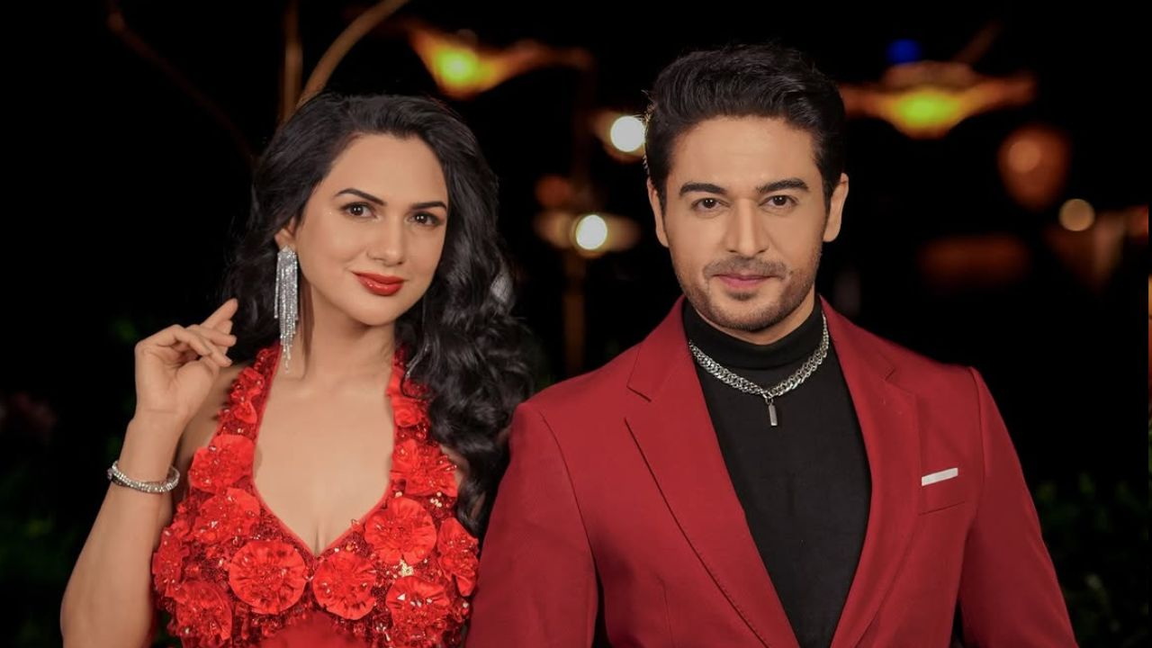 Akanksha Chamola and Gaurav Khanna