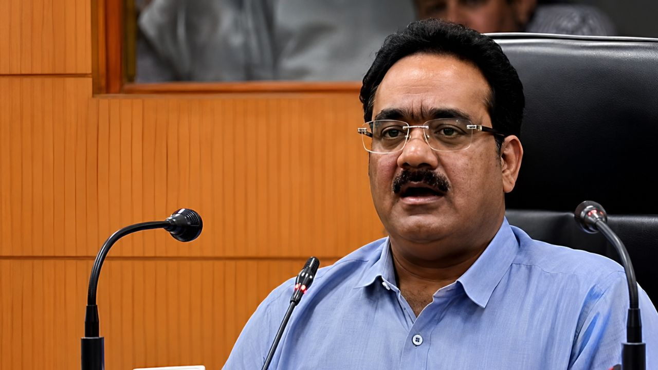 IAS Officer Pankaj Agarwal 