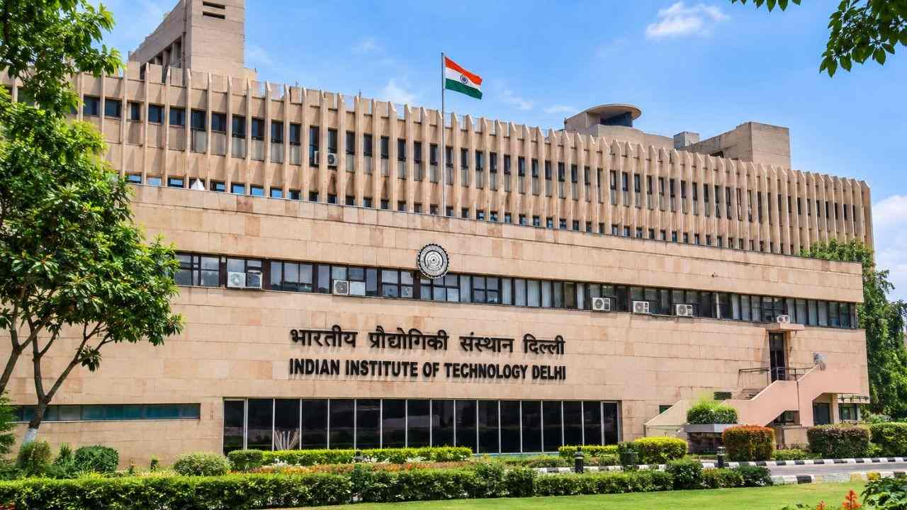  IIT Delhi