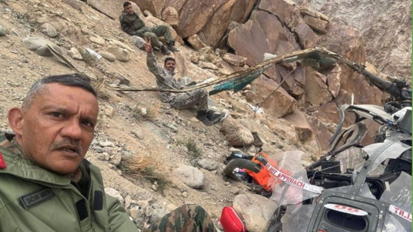 Cheetah light helicopter met with an accident 