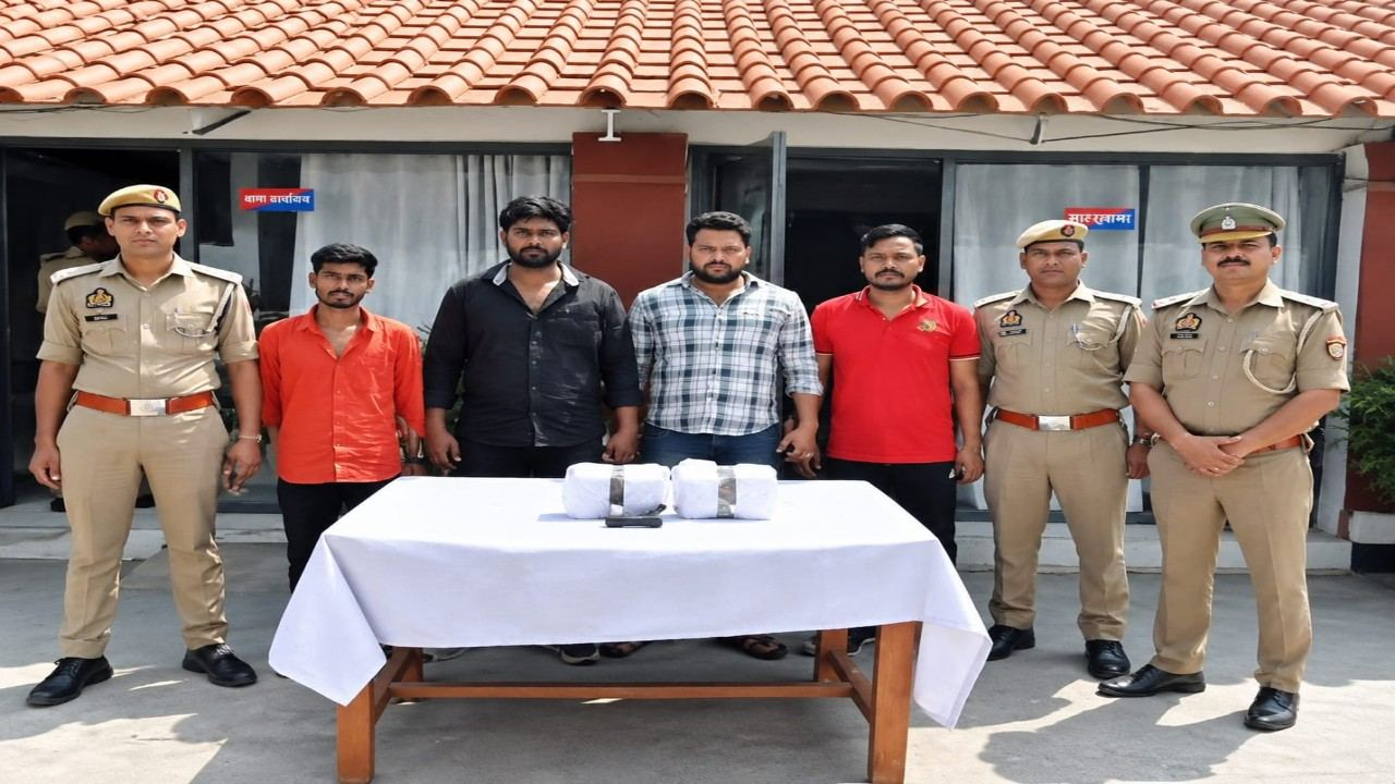 Arms smuggler in police custody