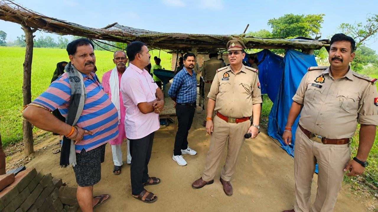 Police and villagers 