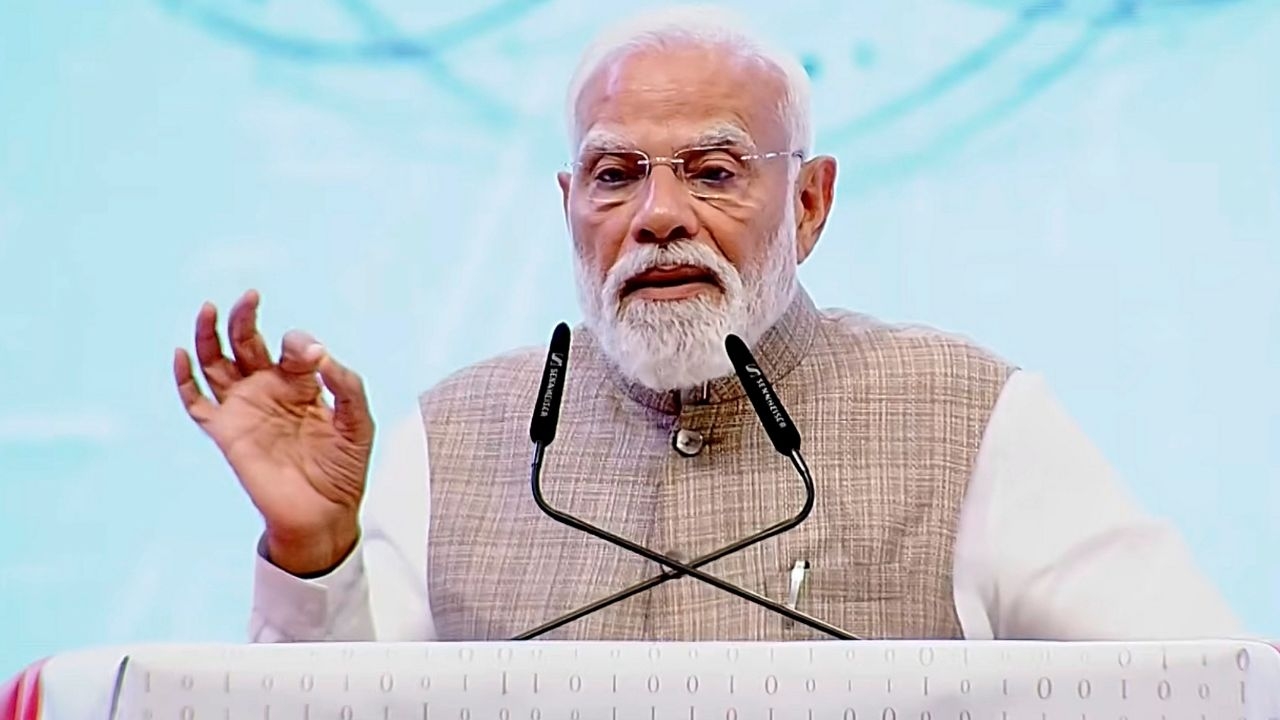 PM Modi opens up on LPG gas crisis