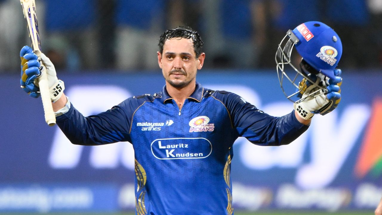 Quinton de Kock hits century