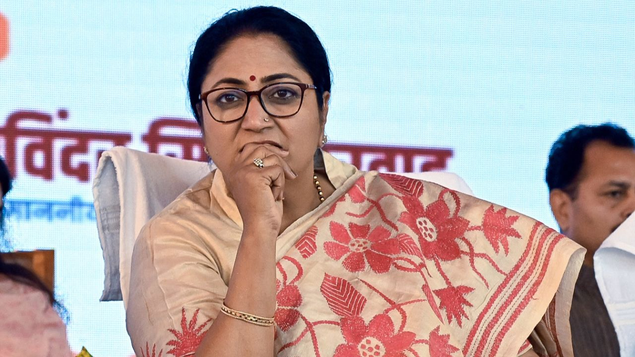 CM Rekha Gupta order 2 day WFH for a week
