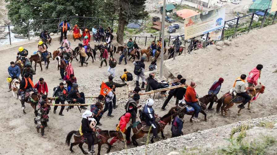 teachers suspended over Amarnath Yatra registration duty dereliction