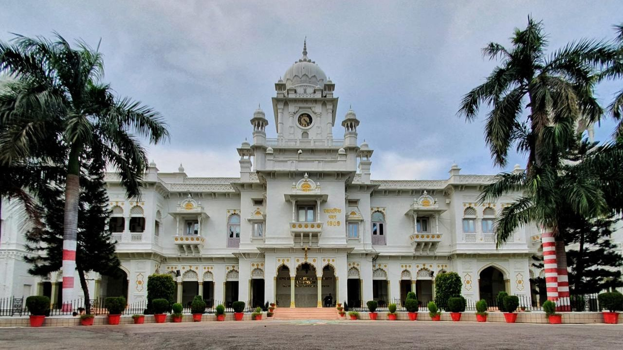 Non veg items ban in KGMU hostels Lucknow