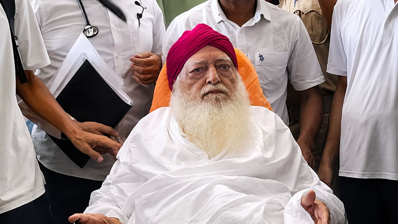Supreme Court allows caretaker for Asaram