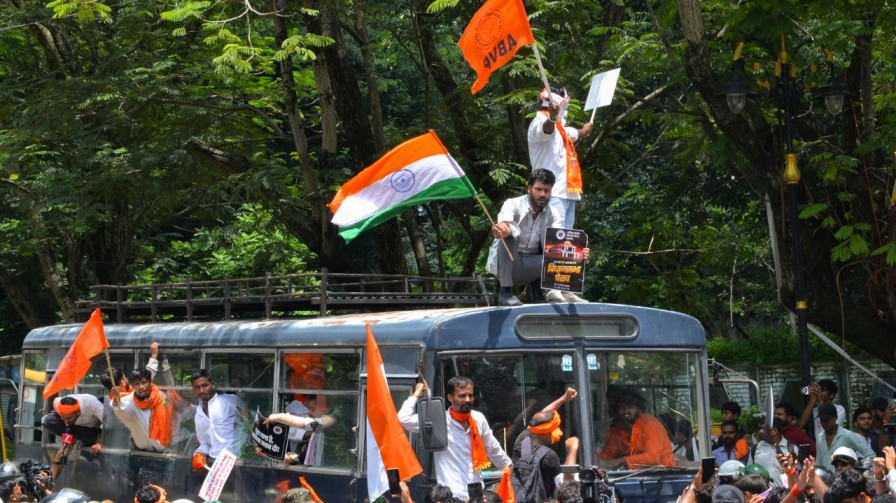ABVP workers protest against lathi charge during the JPSC JSSC protest in Ranchi