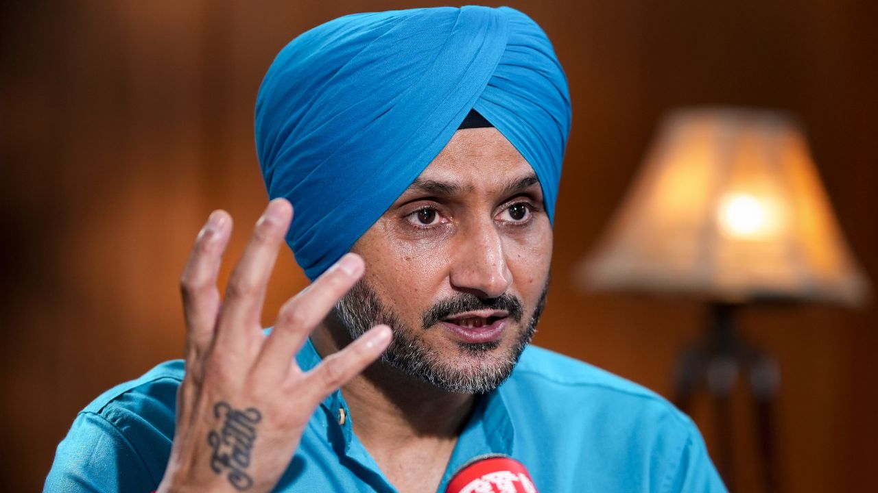 Why harbhajan singh left AAP and Joins BJP
