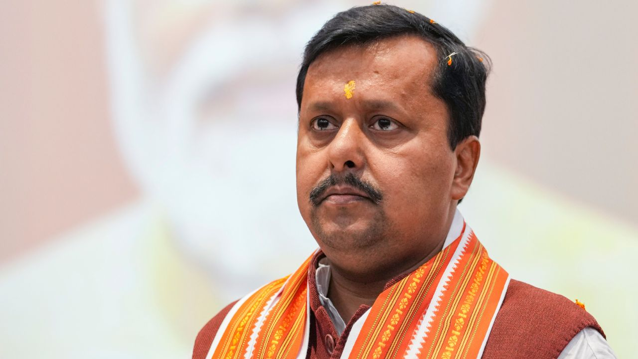 BJP releases 10 point resolution on Vande Mataram