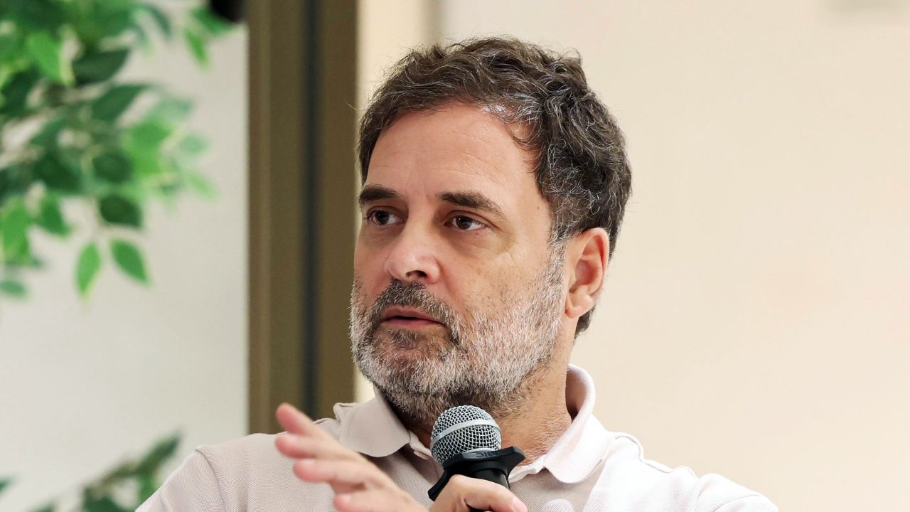 Rahul Gandhi attacks on PM Modi and mention Donald Trump over UPI tax