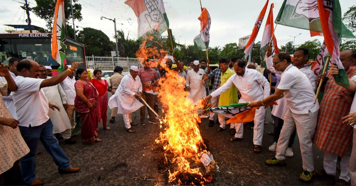 Congress burn an effigy of  CEC Gyanesh Kumar