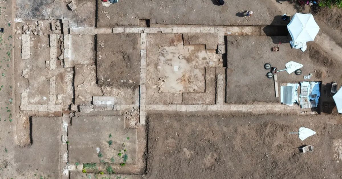school where Aristotle taught Alexander the Great
