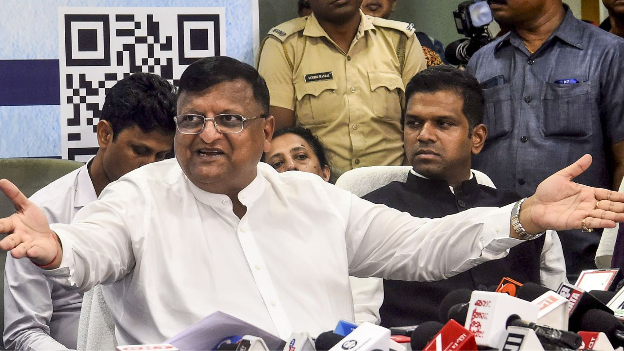 Manoj Agarwal IAS