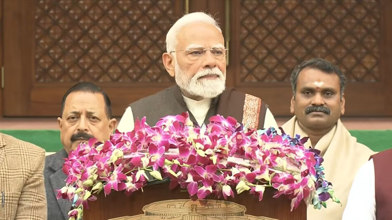 pm modi at parliament