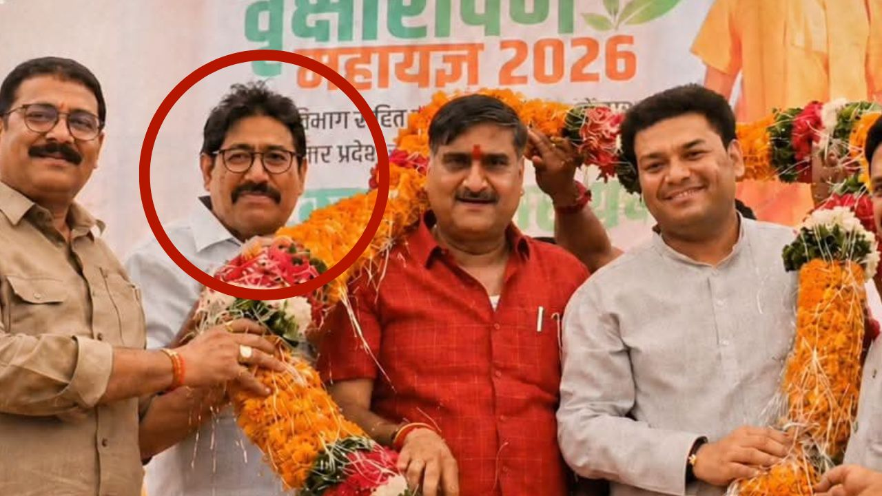 criminal with bjp leaders in aligarh