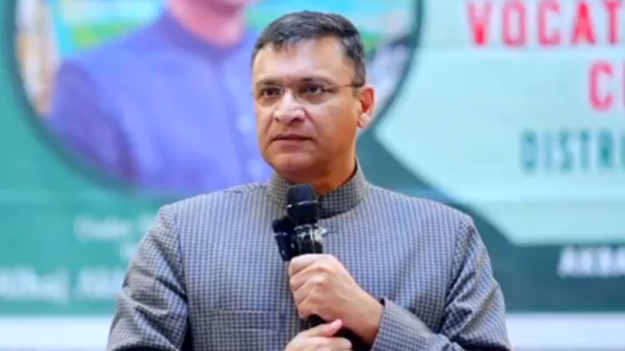 Akbaruddin Owaisi 