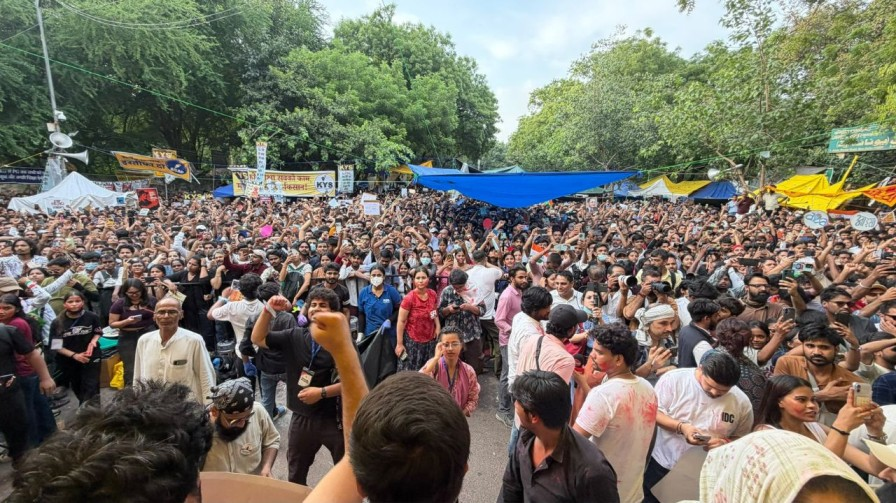 cockroach janata party protest