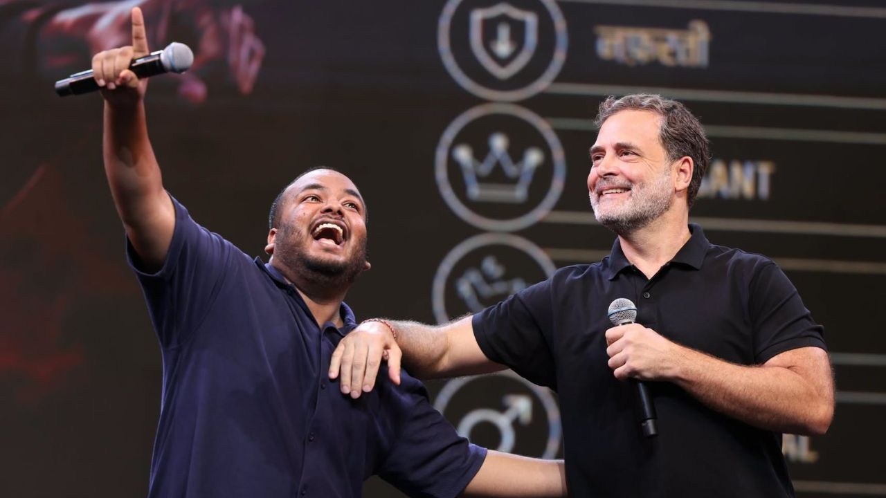 Pulkit Mani with Rahul Gandhi in Indore