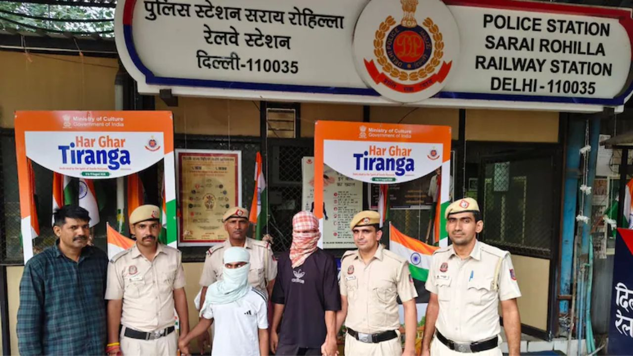 sarai rohilla railway station RPF