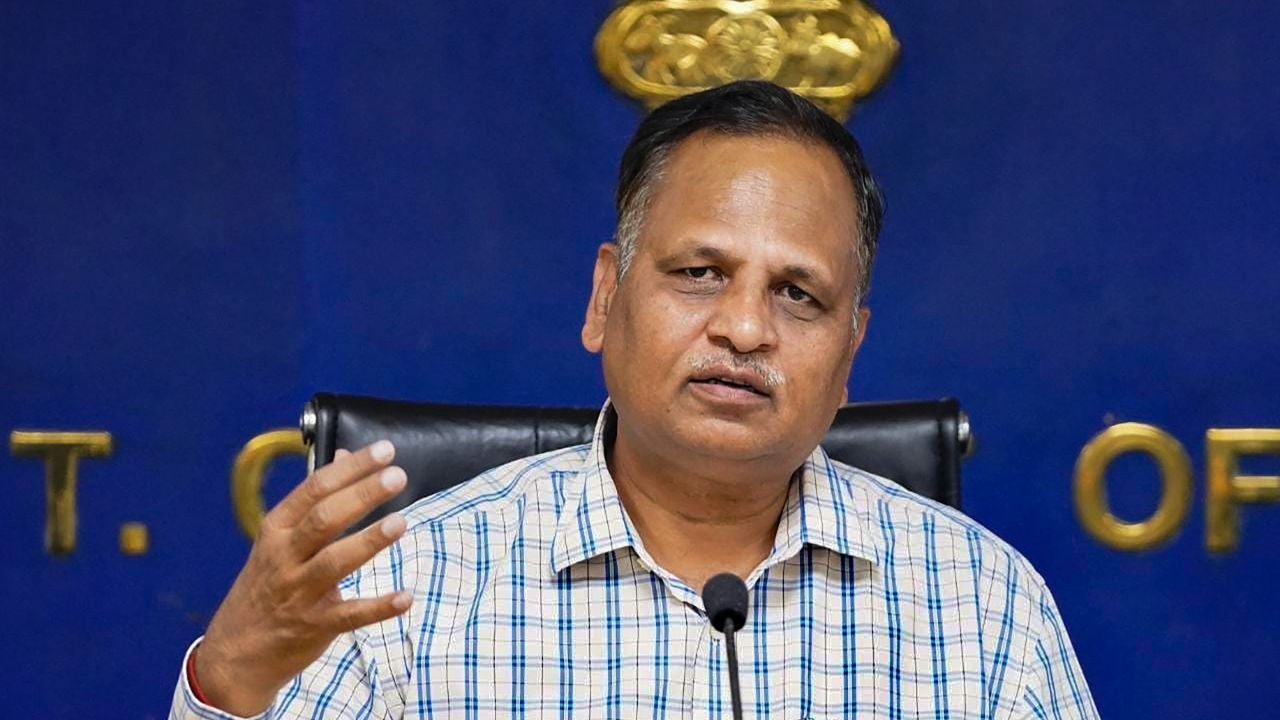 Satyendar jain arrest