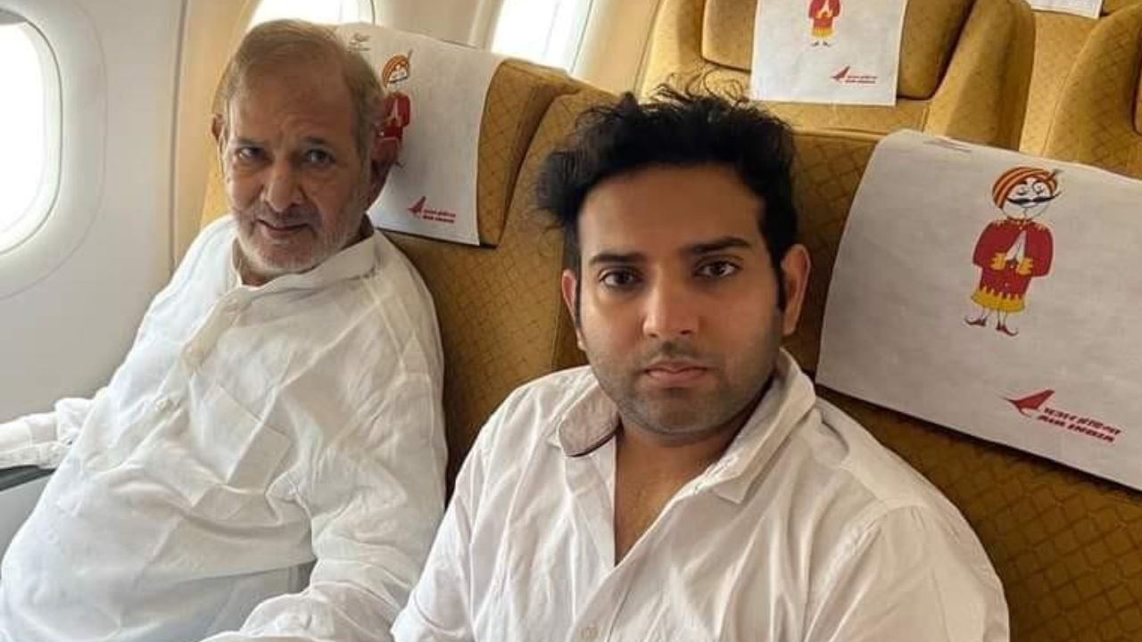 Sharad Yadav with Shantanu Bundela