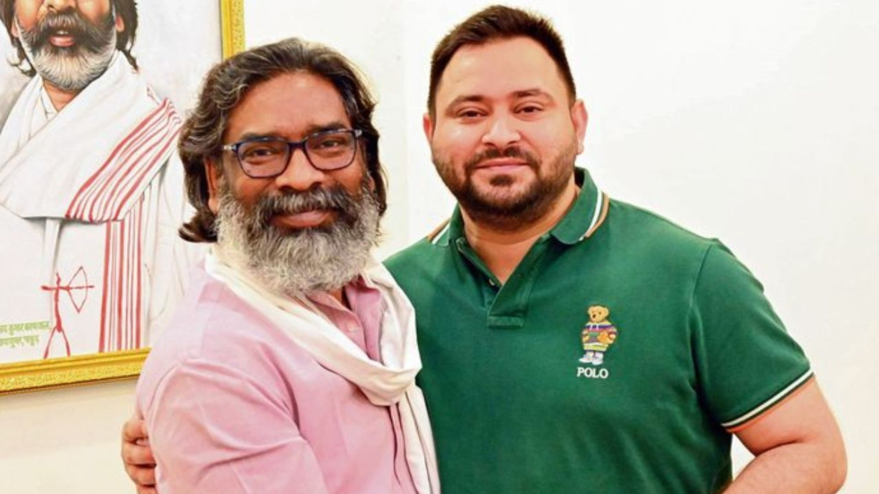Hemant Soren and Thjashwi yadav । Photo Credit: PTI