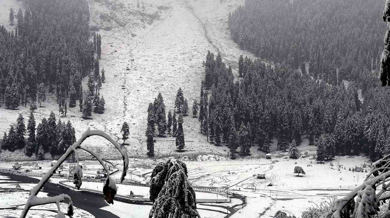 Snowfall in Anantnaag