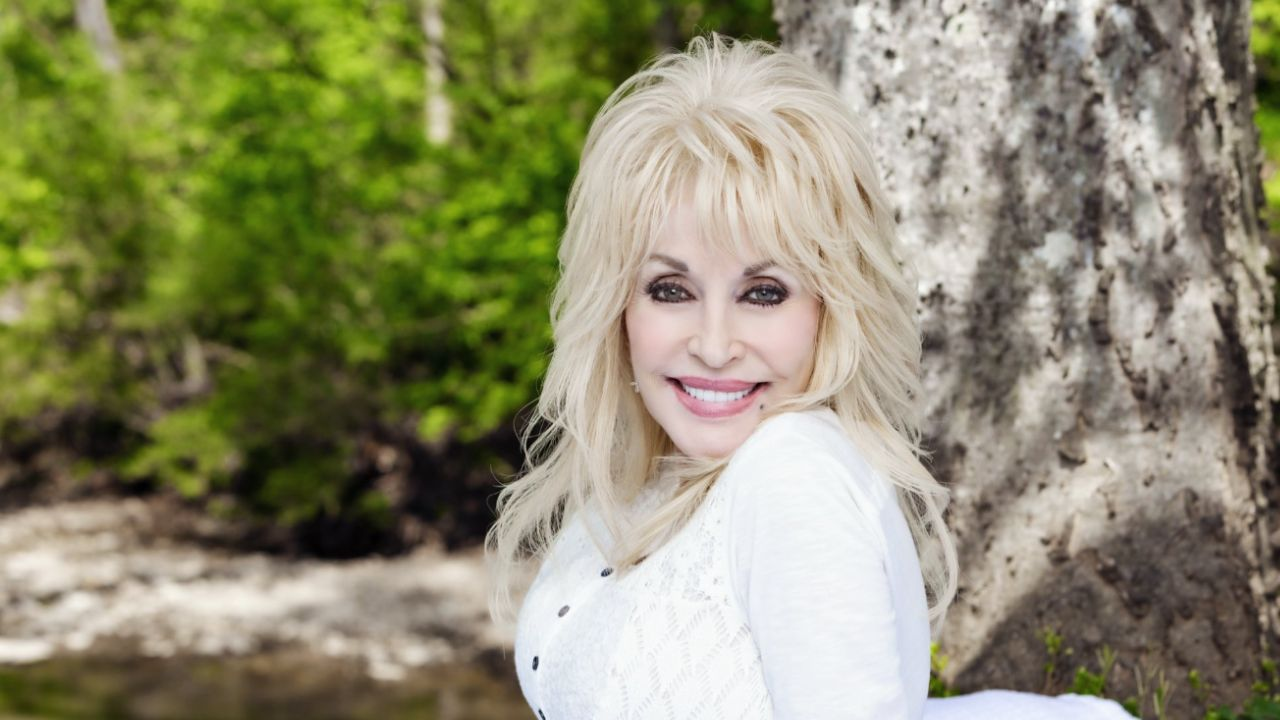  Dolly Parton
