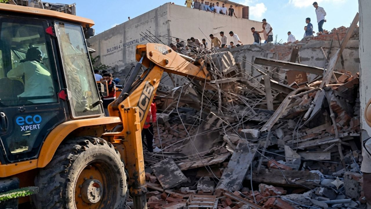  building collapses