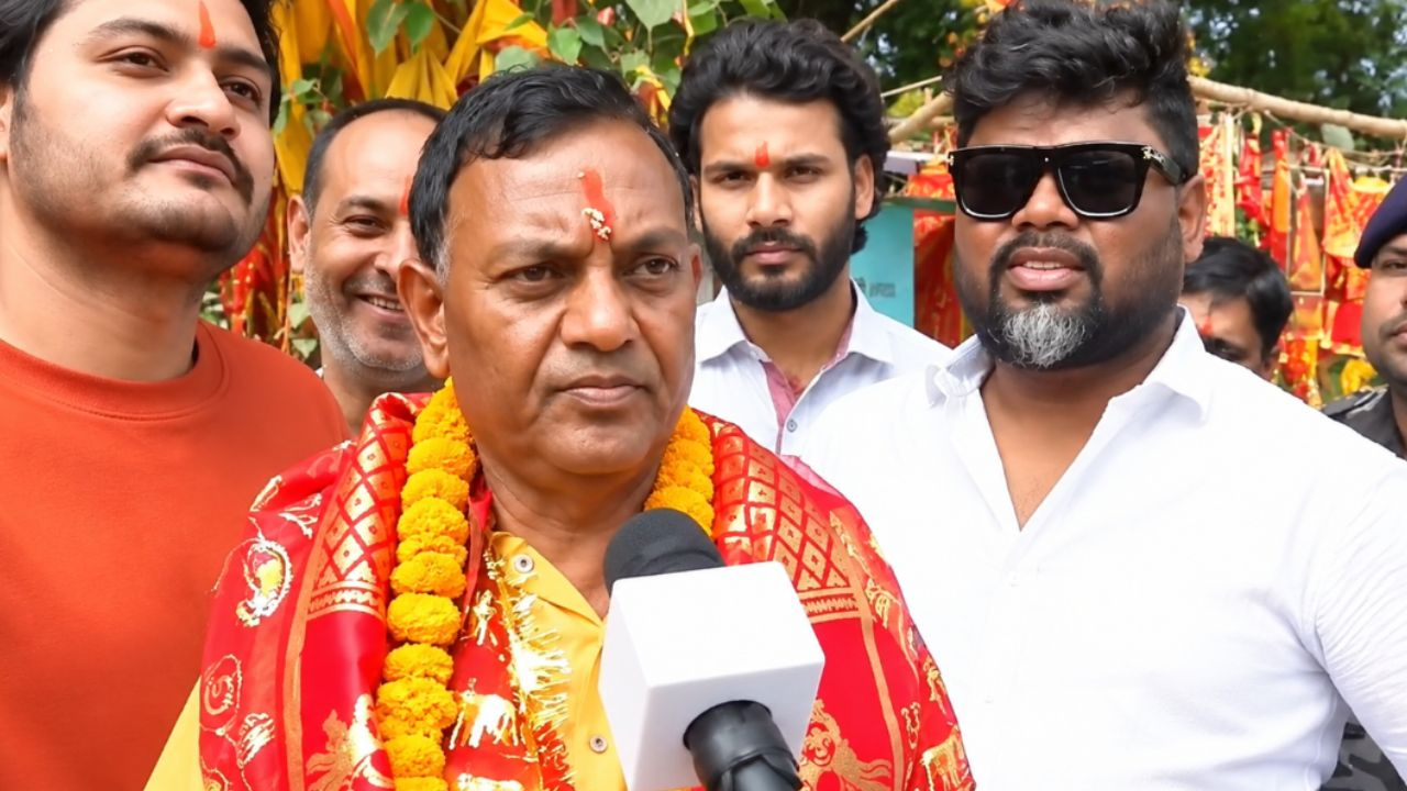  Brij Mohan
