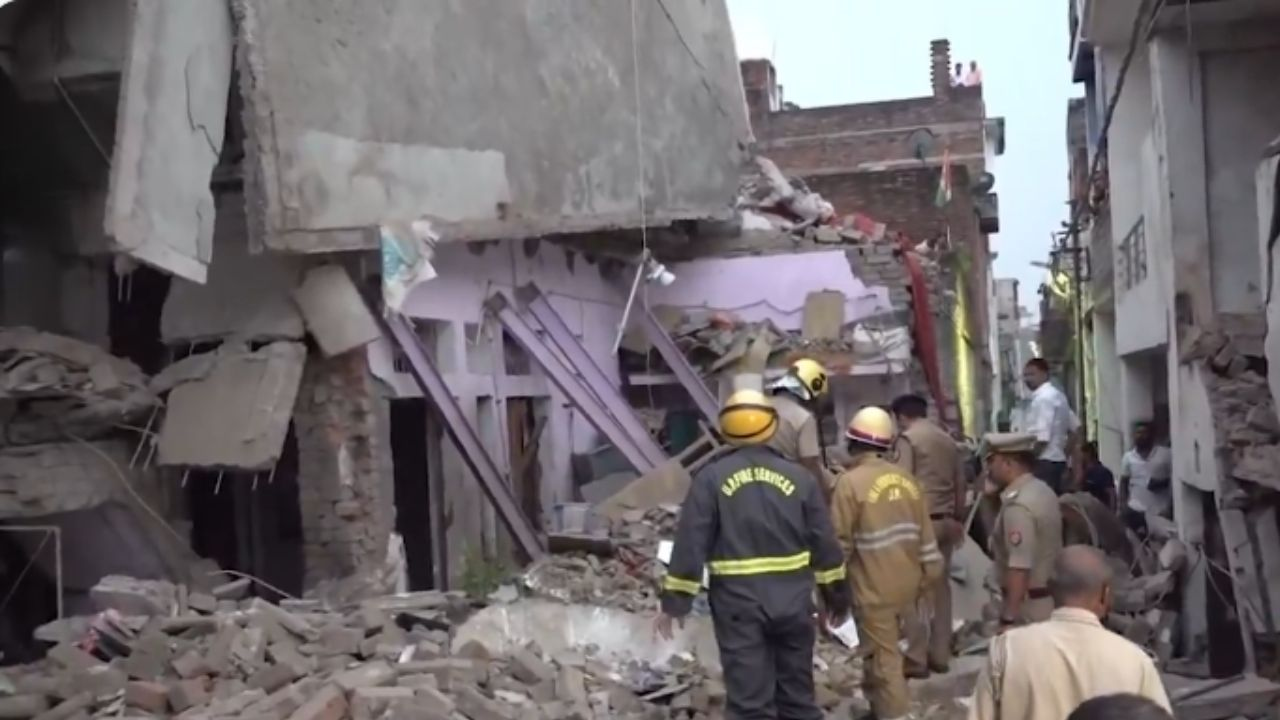  Varanasi Building Collapse, वाराणसी  