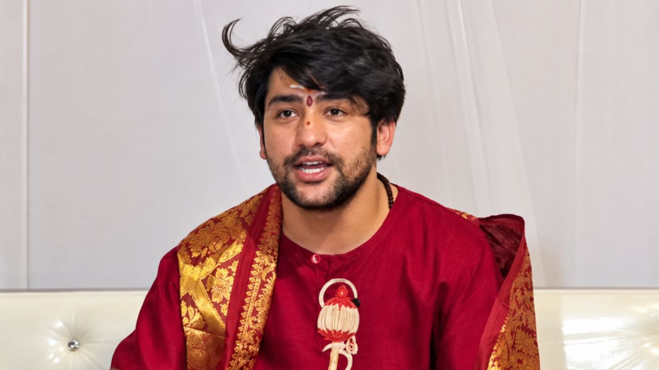 Dhirendra Shastri 