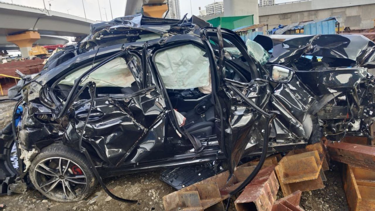 BMW Accident Mumbai, Mumbai News, BMW Car Accident