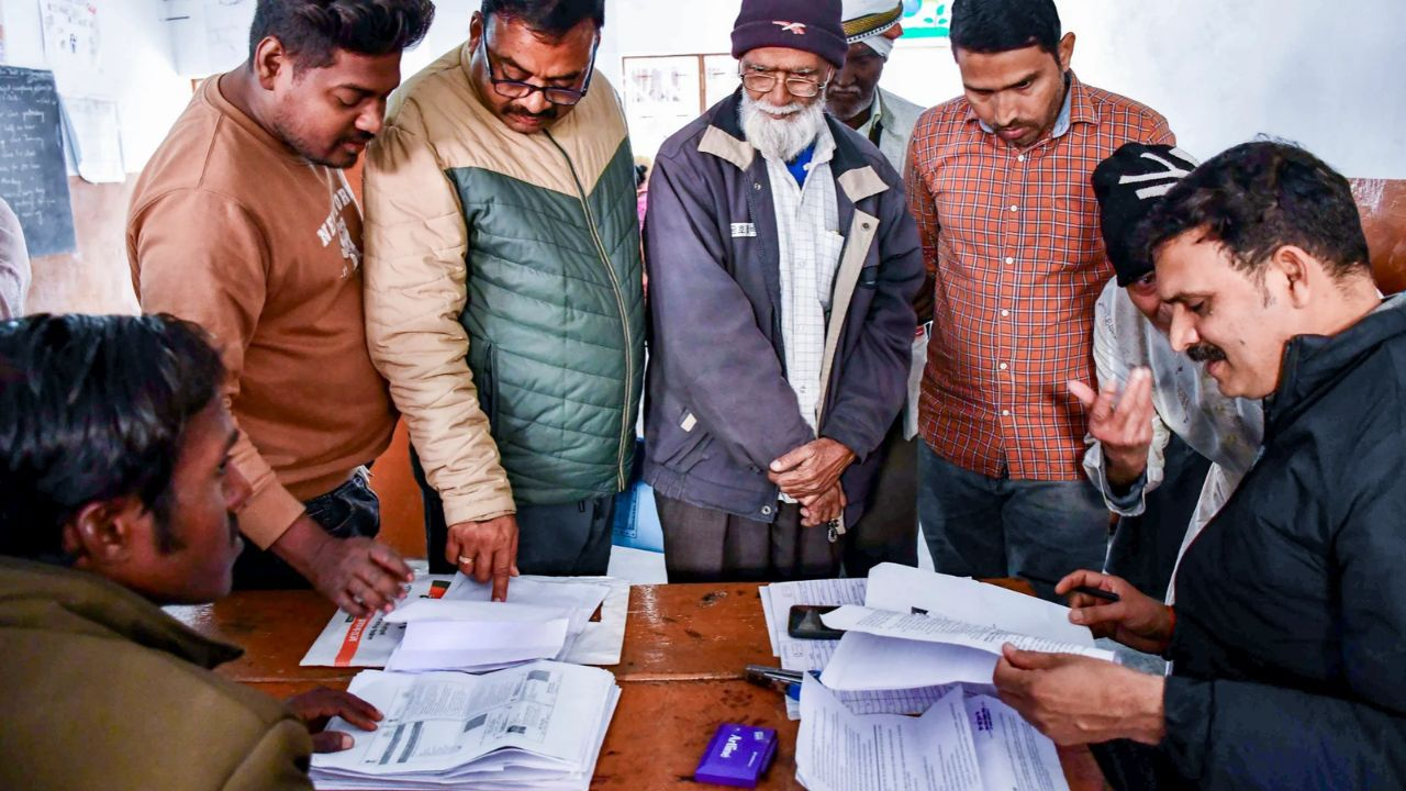 विशेष गहन पुनरीक्षण की तस्वीर