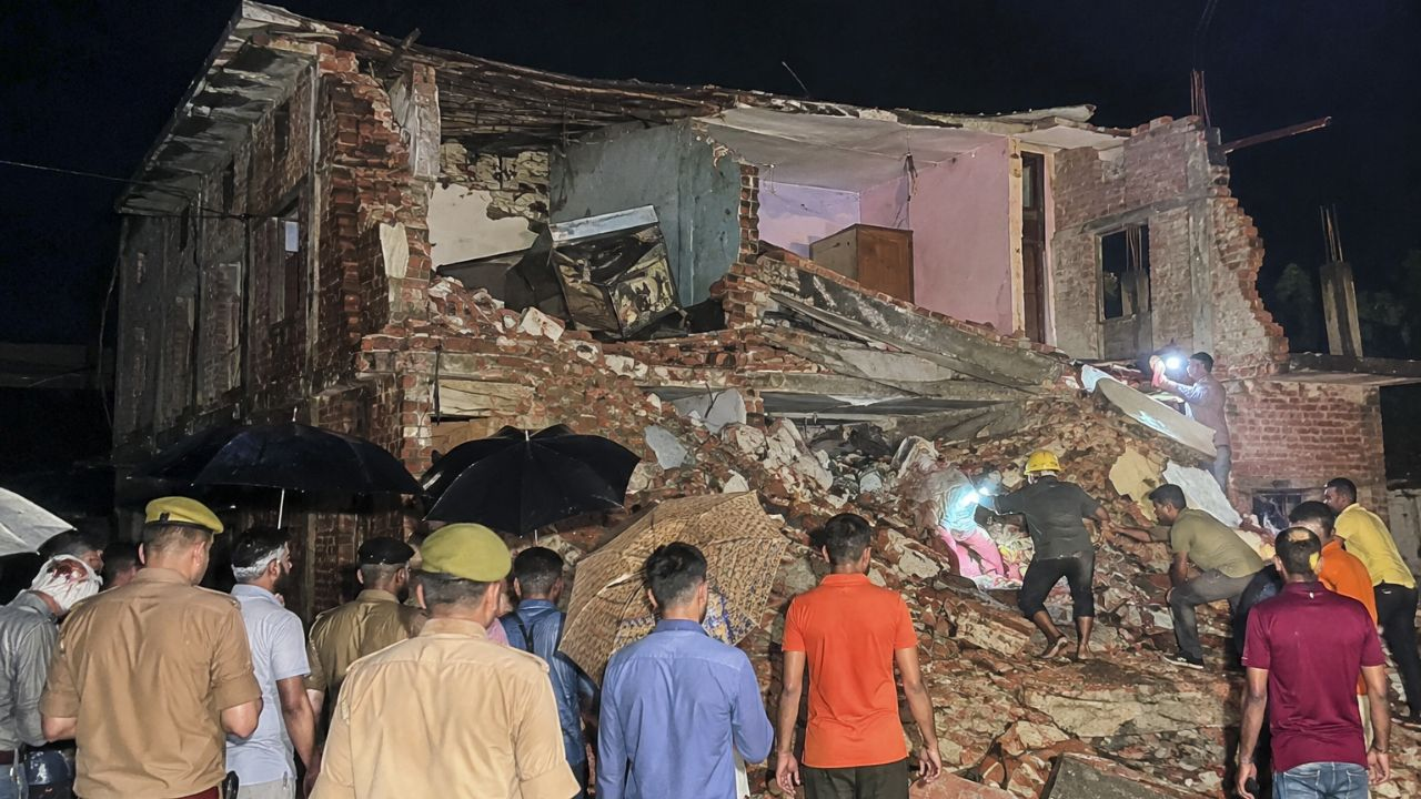 AI generated image of collapse house