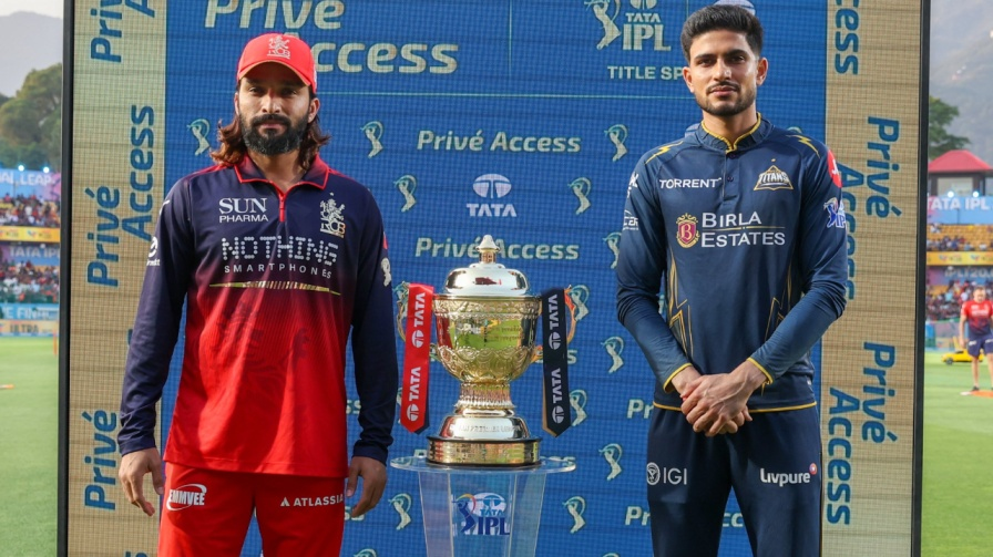 Patidar Gill IPL Trophy GT vs RCB Final