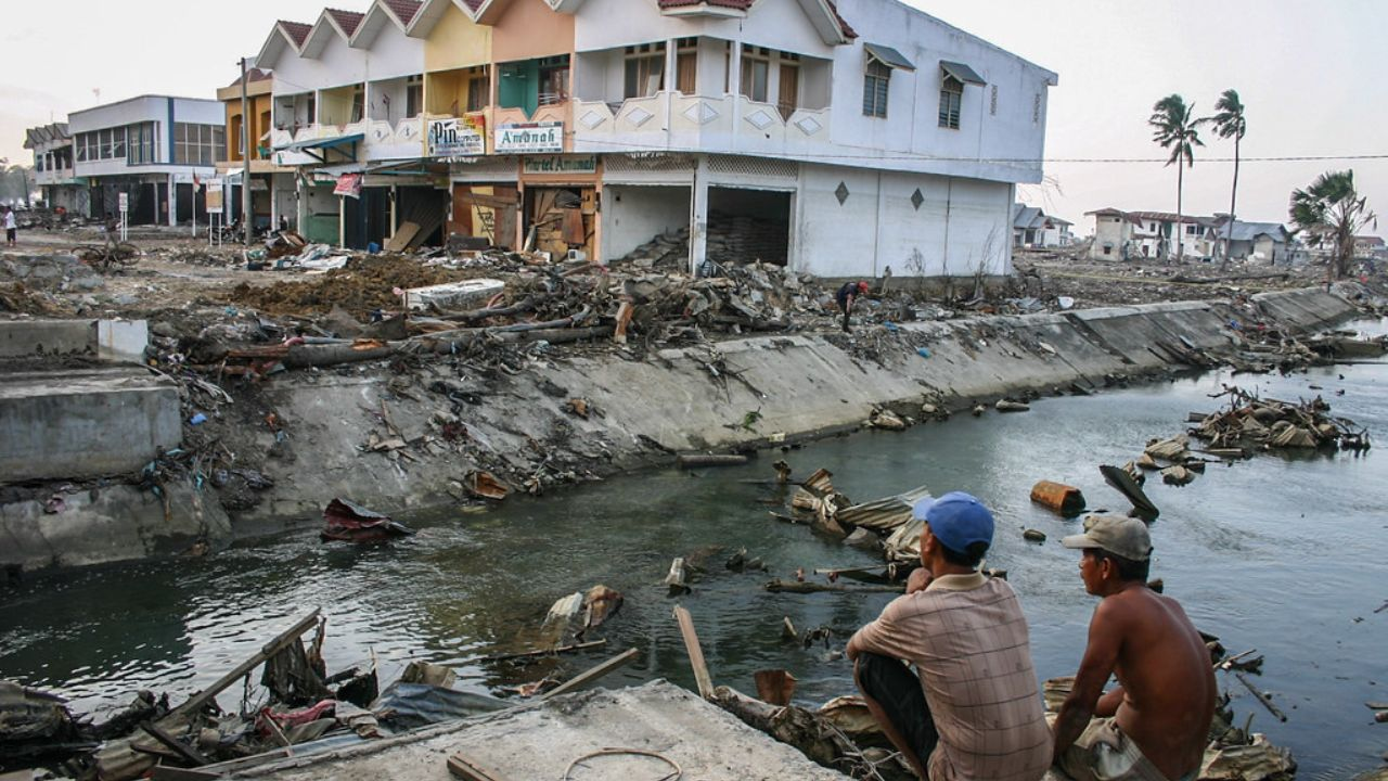 Remembering The 2004 Disaster That Killed 2 Lakh People